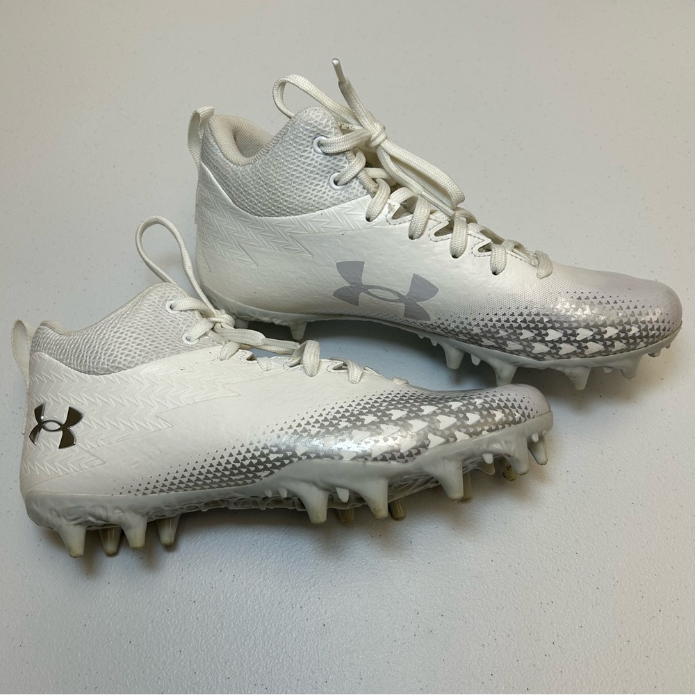 Under Armour Youth Spotlight Select 3 MC Jr Football Cleats Size 6Y